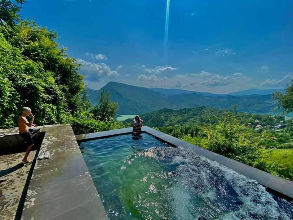 Guest House Lailashi Surmushi Exterior foto
